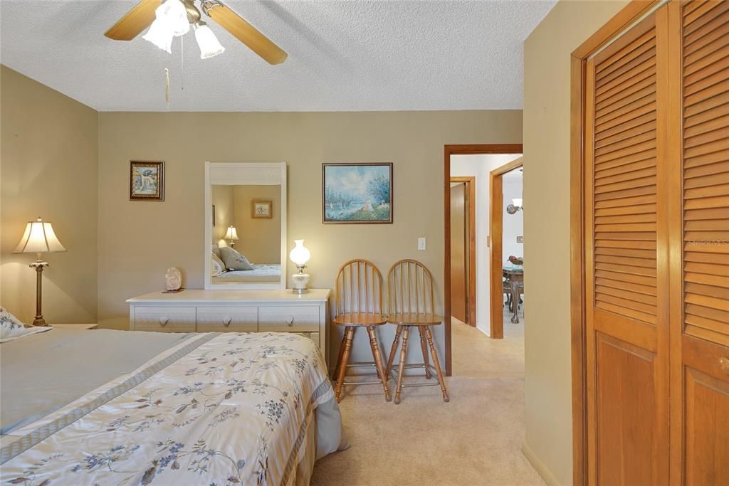 For Sale: $519,900 (3 beds, 2 baths, 1687 Square Feet)