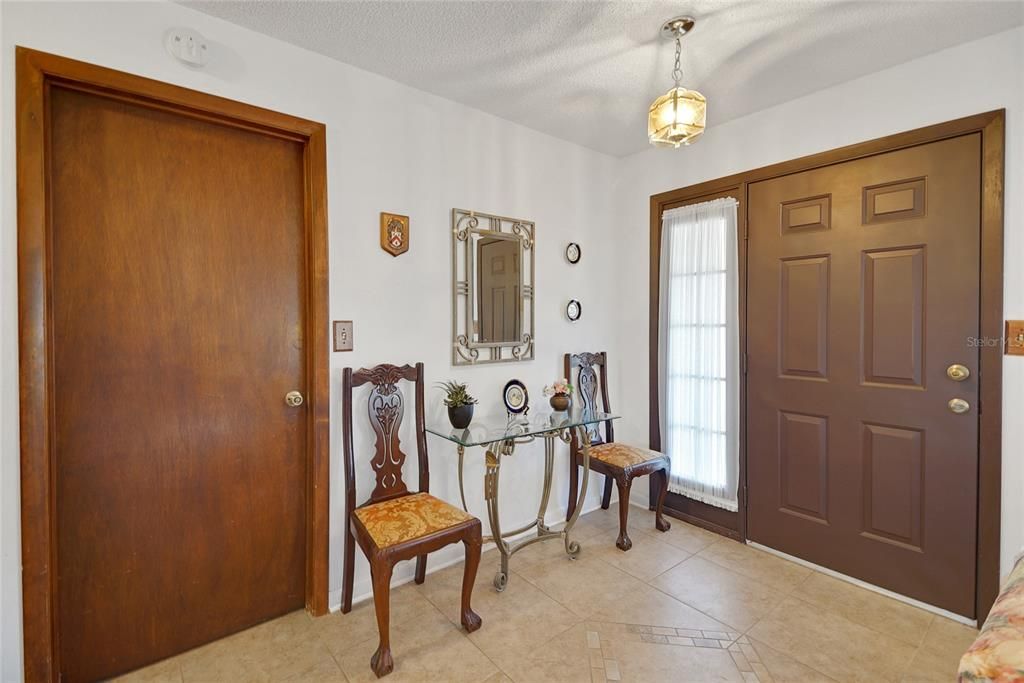 For Sale: $519,900 (3 beds, 2 baths, 1687 Square Feet)