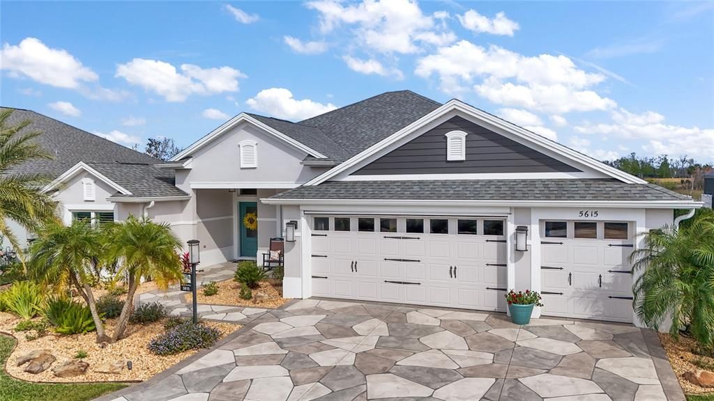 Vendido Recientemente: $1,194,900 (4 camas, 3 baños, 2276 Pies cuadrados)