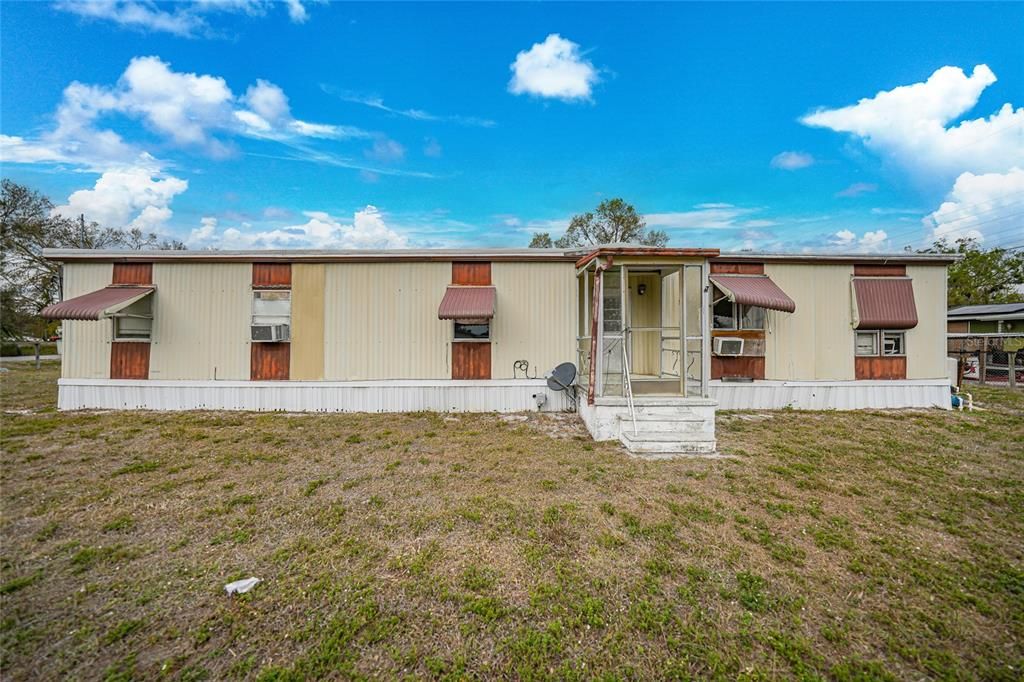 Recently Sold: $71,000 (3 beds, 2 baths, 1368 Square Feet)