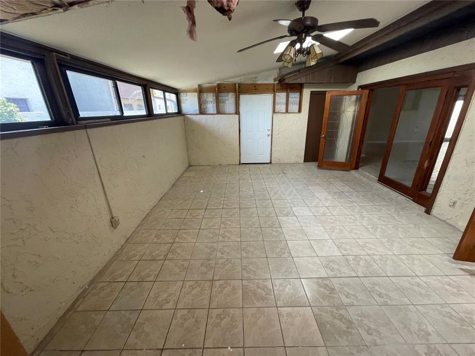 For Sale: $111,500 (3 beds, 2 baths, 1506 Square Feet)