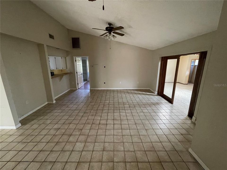 For Sale: $111,500 (3 beds, 2 baths, 1506 Square Feet)