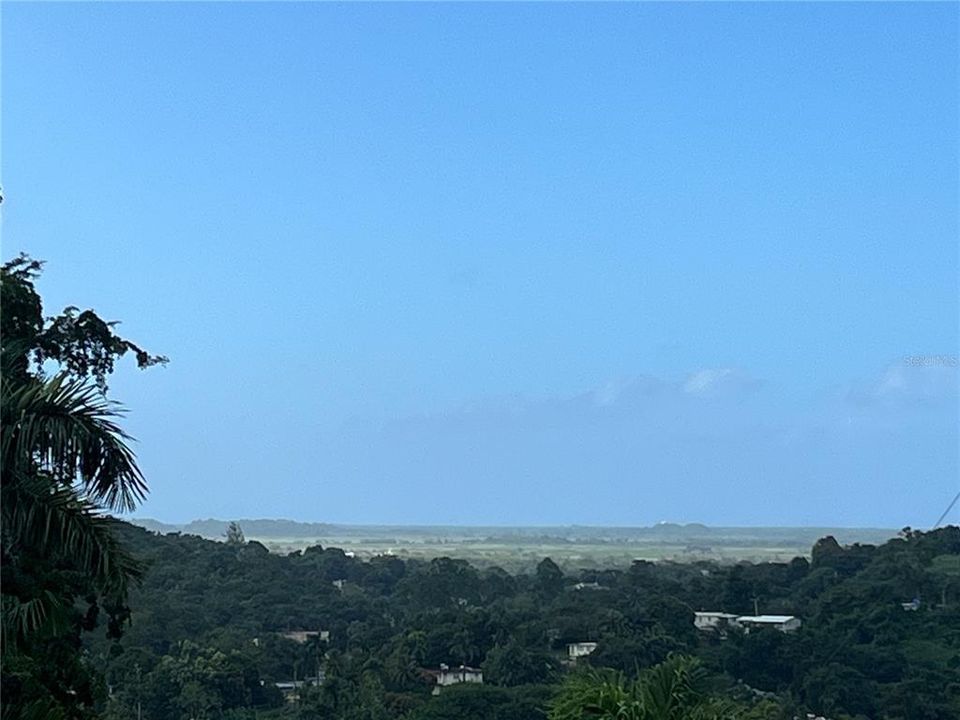 На продажу: $250,000 (4.85 acres)