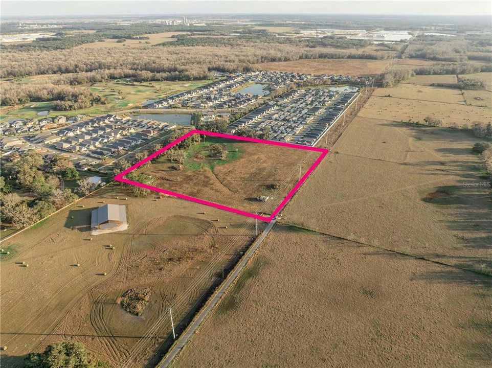 На продажу: $2,500,000 (10.00 acres)