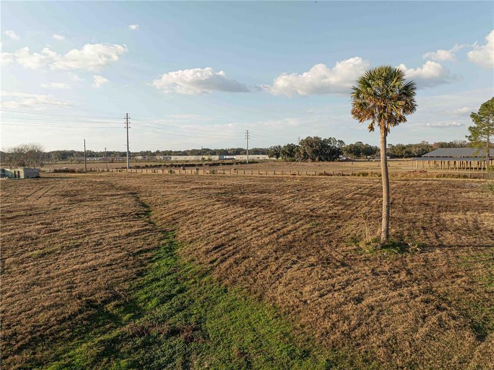 На продажу: $2,500,000 (10.00 acres)