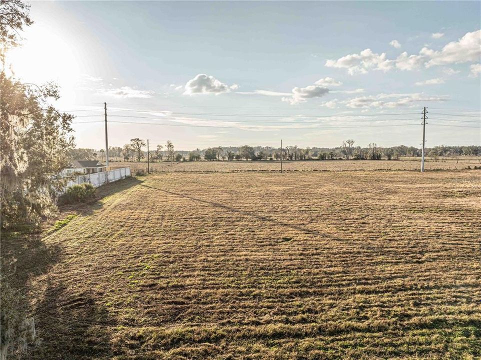 На продажу: $2,500,000 (10.00 acres)