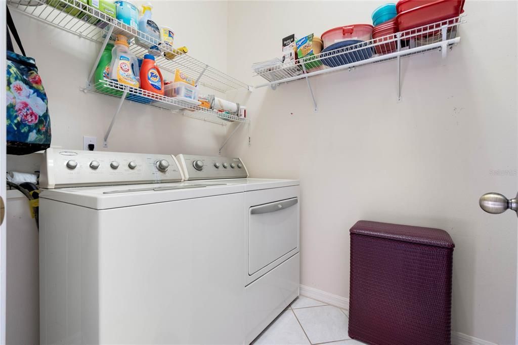 Active With Contract: $299,000 (2 beds, 2 baths, 1980 Square Feet)