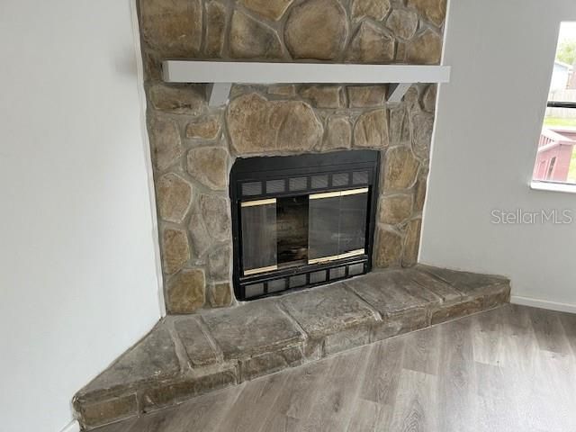 For Sale: $299,900 (3 beds, 2 baths, 1080 Square Feet)