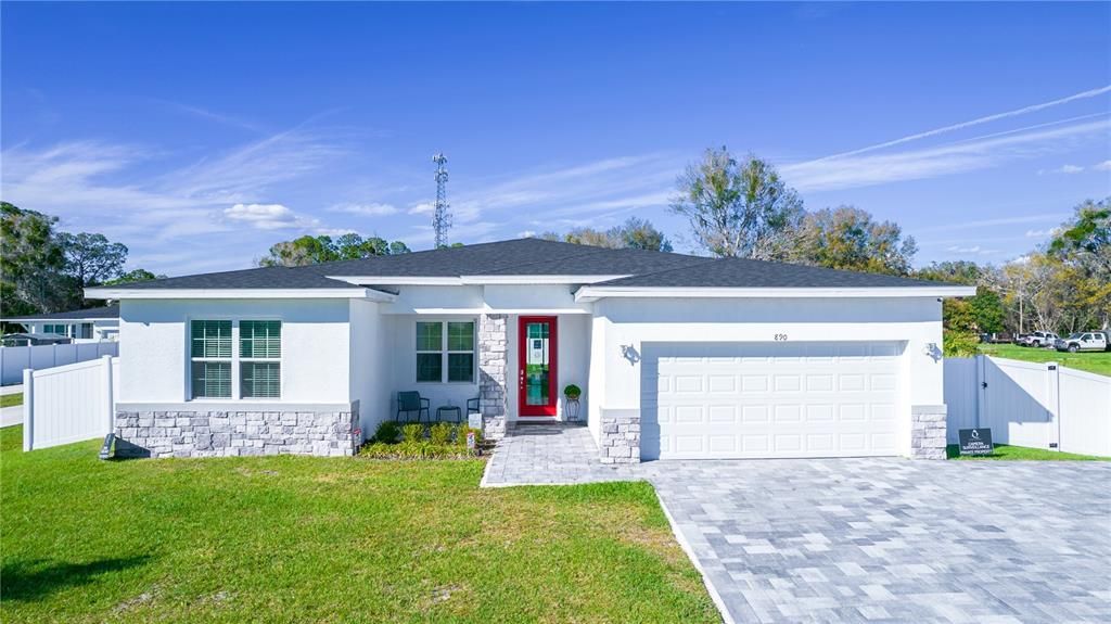 Vendido Recientemente: $499,995 (4 camas, 3 baños, 2123 Pies cuadrados)