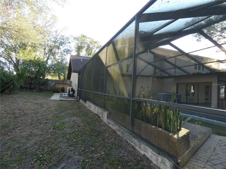 Activo con contrato: $300,000 (4 camas, 3 baños, 3144 Pies cuadrados)