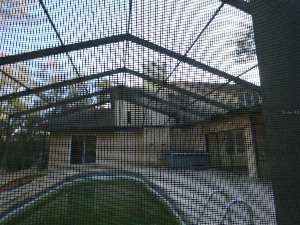 Activo con contrato: $300,000 (4 camas, 3 baños, 3144 Pies cuadrados)