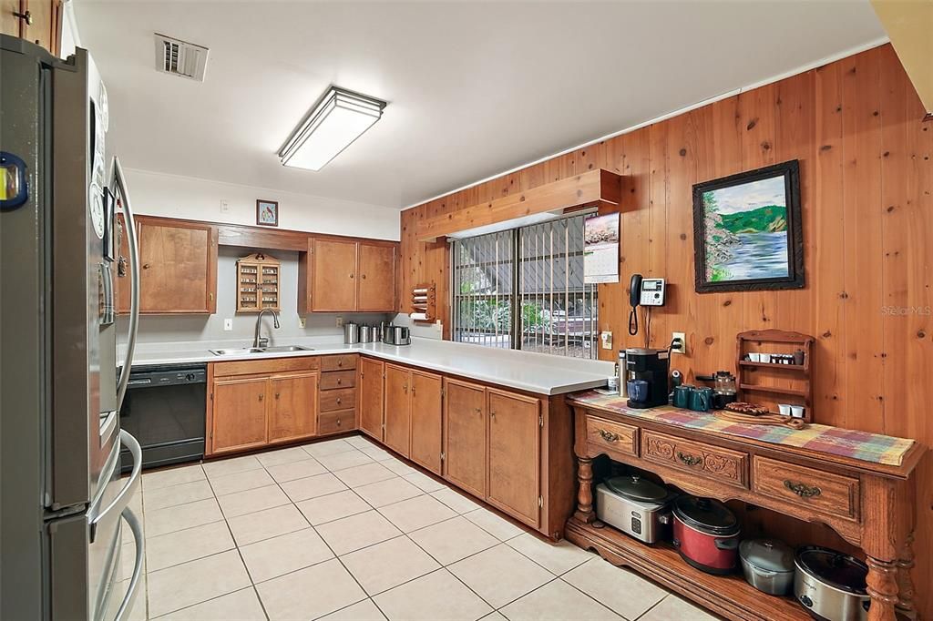 For Sale: $1,295,000 (15 beds, 0 baths, 7339 Square Feet)