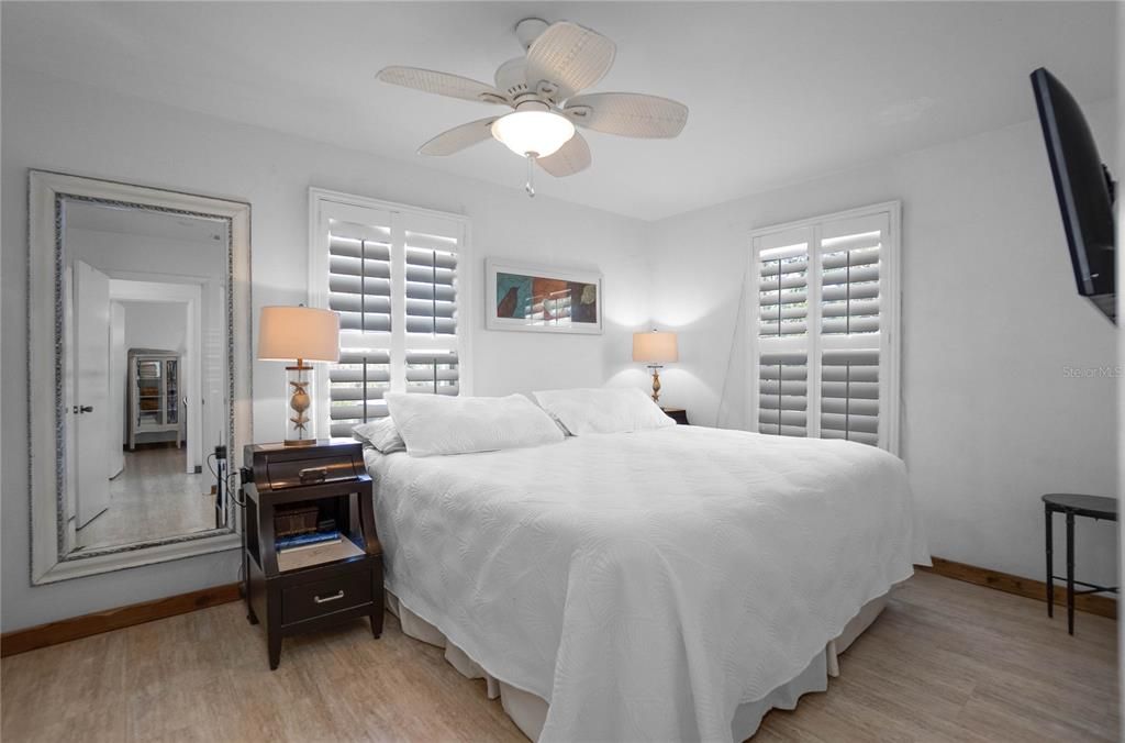 待售: $598,500 (4 贝兹, 4 浴室, 1392 平方英尺)