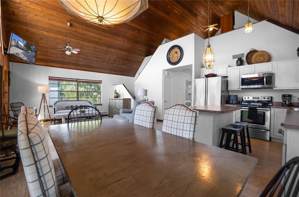 待售: $598,500 (4 贝兹, 4 浴室, 1392 平方英尺)