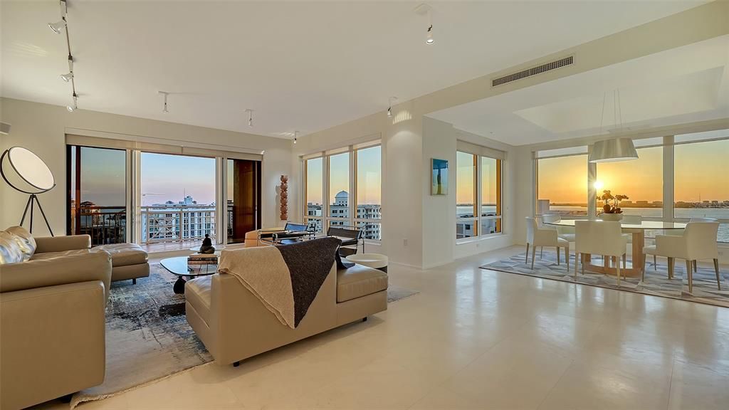 Active With Contract: $3,690,000 (3 beds, 3 baths, 3751 Square Feet)