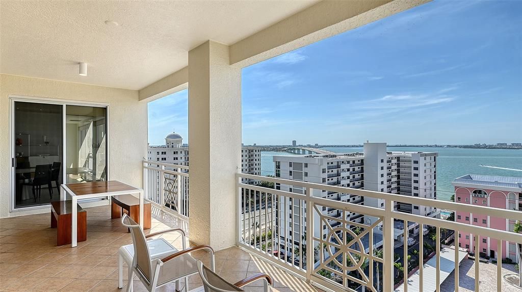 Active With Contract: $3,690,000 (3 beds, 3 baths, 3751 Square Feet)