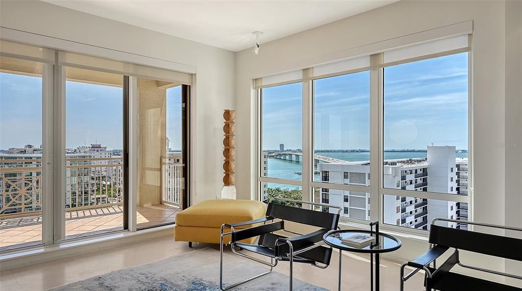 Active With Contract: $3,690,000 (3 beds, 3 baths, 3751 Square Feet)