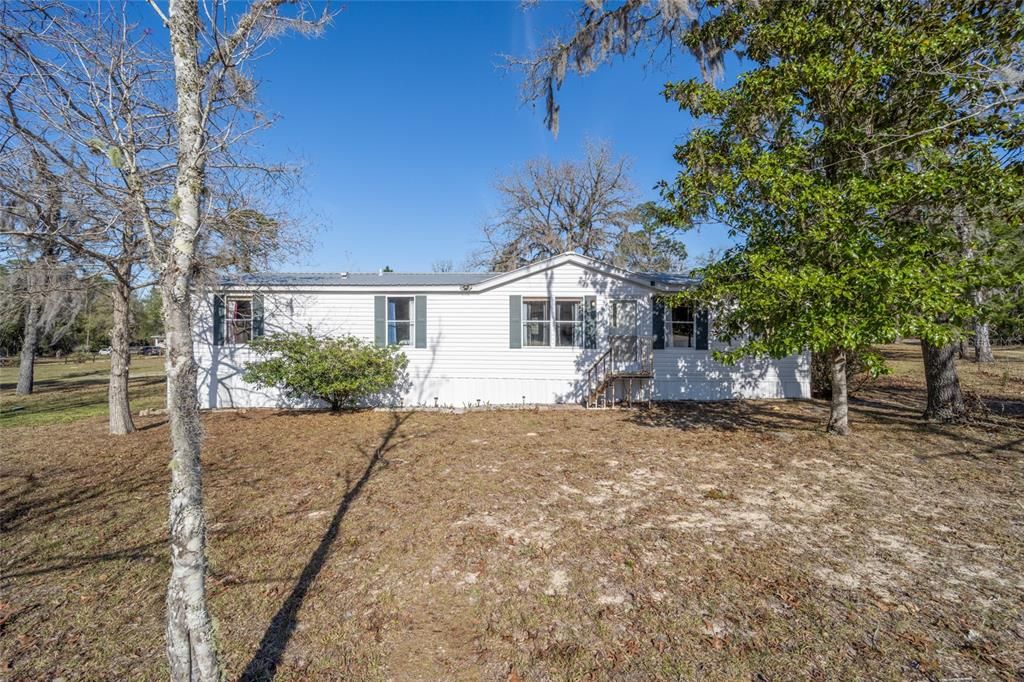 Recently Sold: $150,000 (3 beds, 2 baths, 1512 Square Feet)