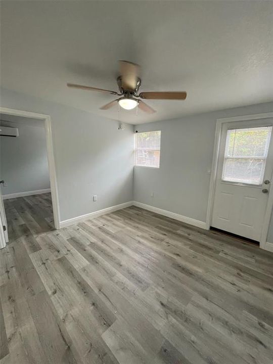 待售: $595,500 (4 贝兹, 0 浴室, 2315 平方英尺)