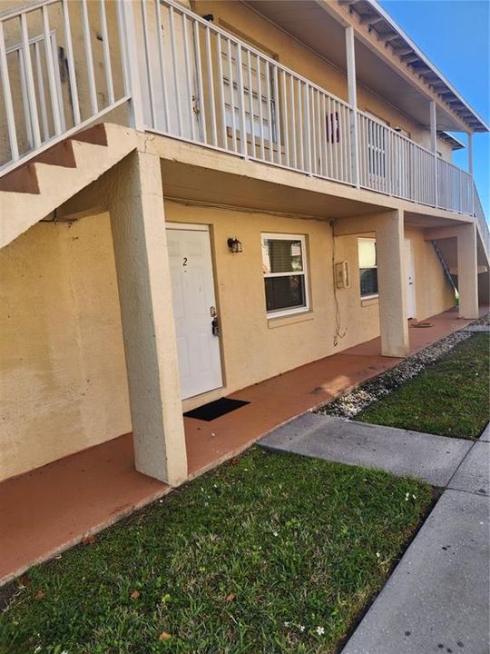 Vendido Recientemente: $135,900 (2 camas, 1 baños, 784 Pies cuadrados)