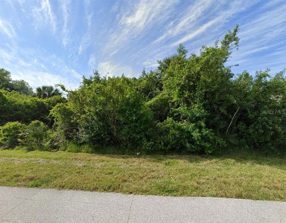 Recently Sold: $22,000 (0.23 acres)