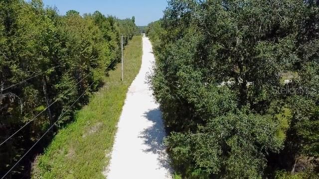 На продажу: $14,000 (0.24 acres)