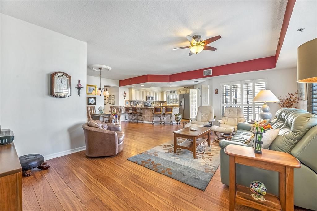 Activo con contrato: $479,900 (3 camas, 2 baños, 1771 Pies cuadrados)