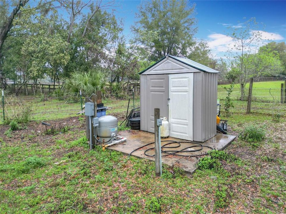 待售: $140,000 (2 贝兹, 2 浴室, 925 平方英尺)