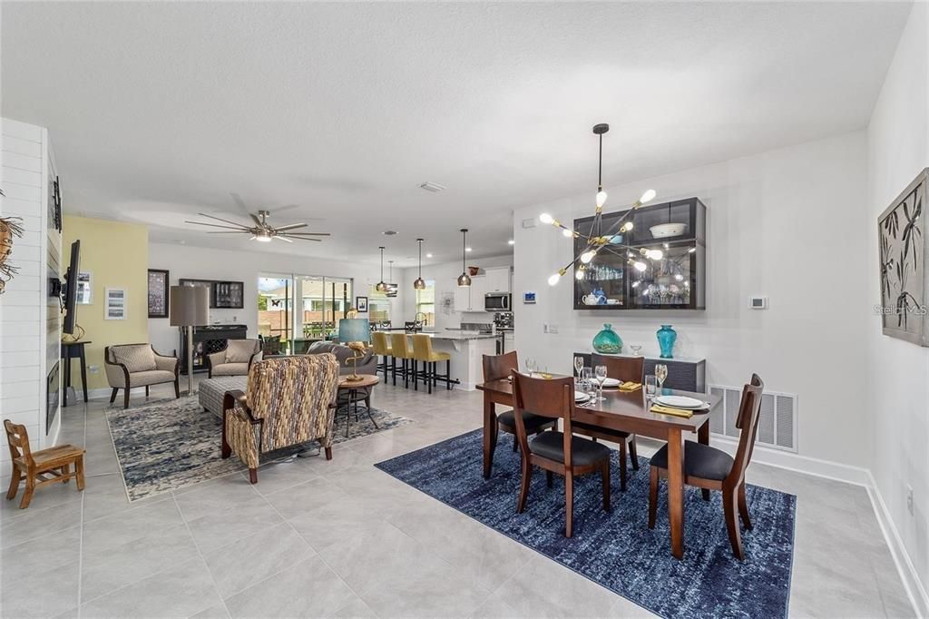 Active With Contract: $4,700 (3 beds, 2 baths, 1853 Square Feet)