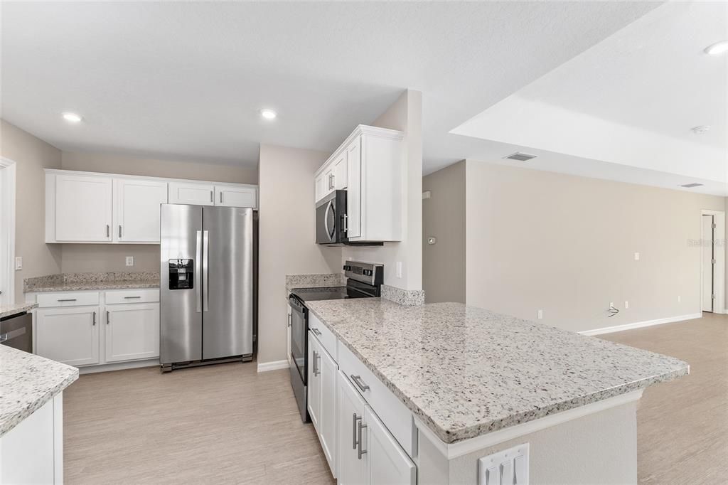 For Sale: $269,900 (3 beds, 2 baths, 1185 Square Feet)