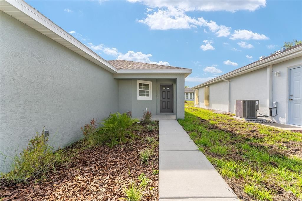 For Sale: $269,900 (3 beds, 2 baths, 1185 Square Feet)