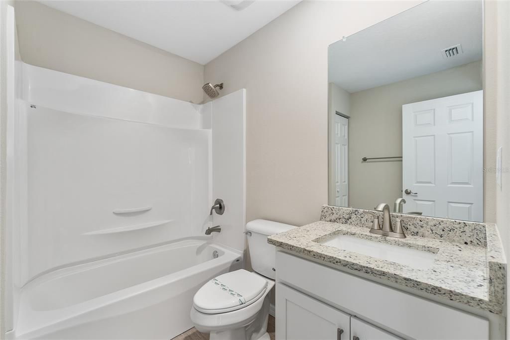 For Sale: $269,900 (3 beds, 2 baths, 1185 Square Feet)
