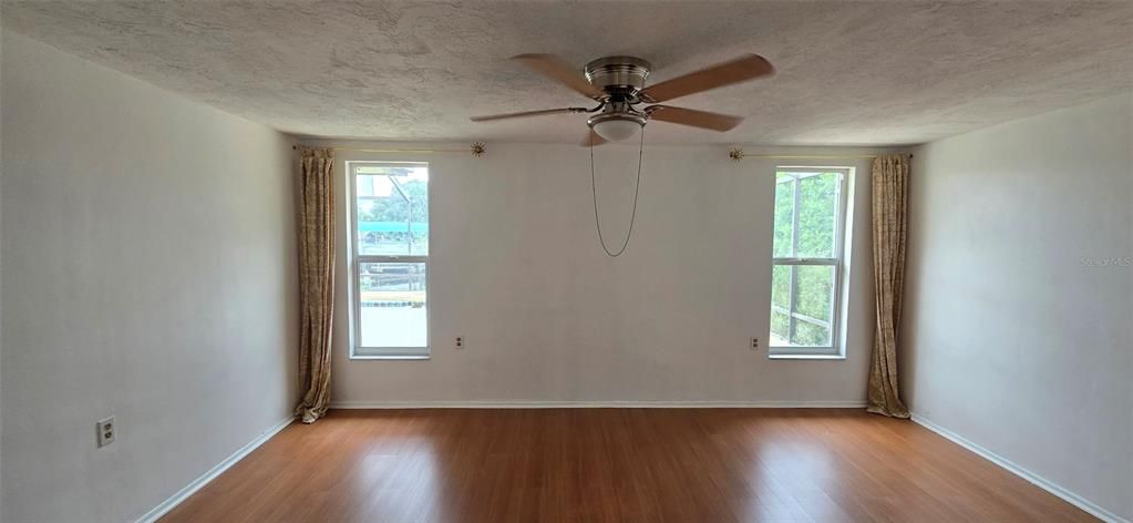 En Venta: $349,999 (2 camas, 2 baños, 1778 Pies cuadrados)