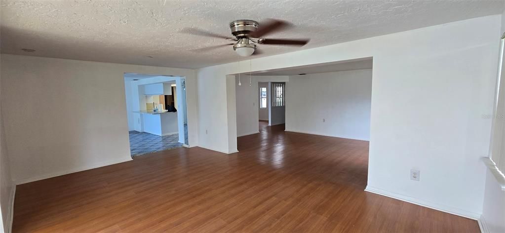 En Venta: $349,999 (2 camas, 2 baños, 1778 Pies cuadrados)