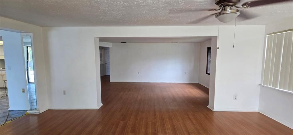 En Venta: $349,999 (2 camas, 2 baños, 1778 Pies cuadrados)