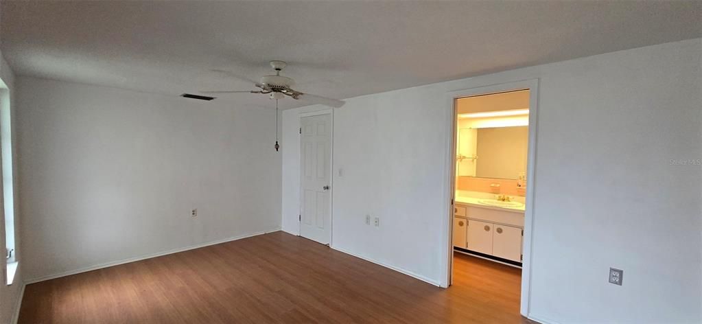 En Venta: $349,999 (2 camas, 2 baños, 1778 Pies cuadrados)