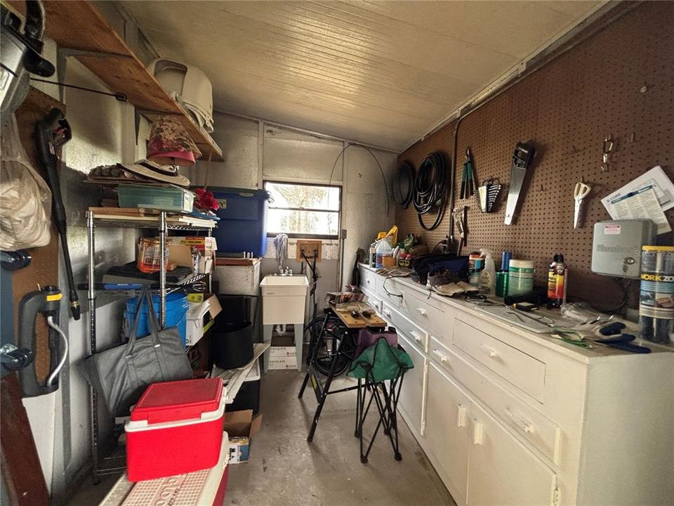 На продажу: $119,999 (2 спален, 2 ванн, 1174 Квадратных фут)