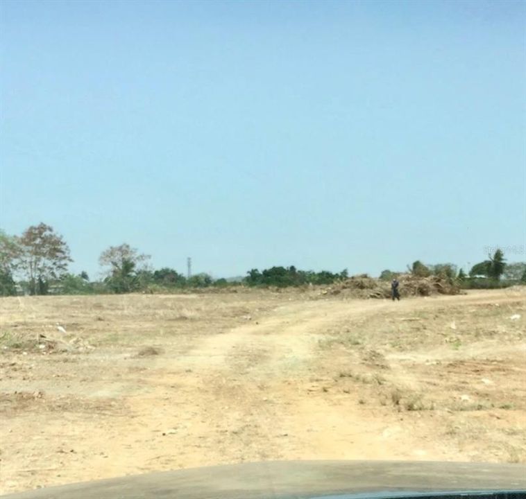 На продажу: $5,500,000 (18.05 acres)