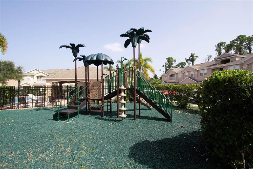 待售: $184,900 (2 贝兹, 2 浴室, 1230 平方英尺)