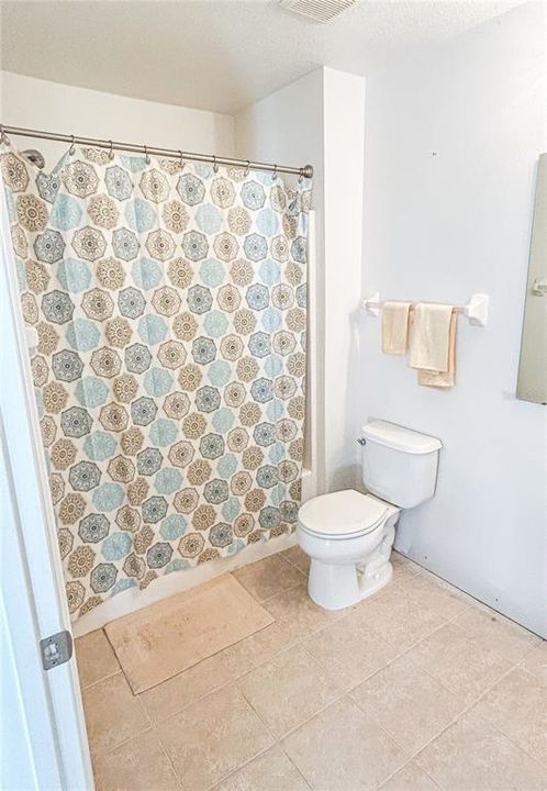 待售: $184,900 (2 贝兹, 2 浴室, 1230 平方英尺)