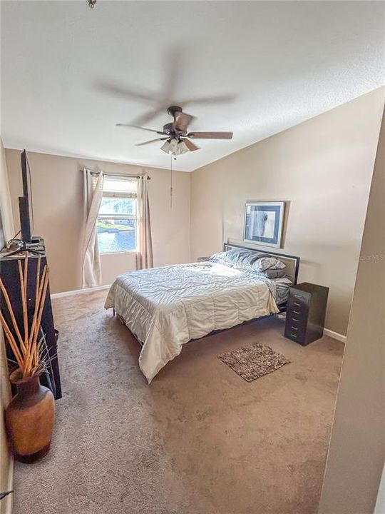 待售: $184,900 (2 贝兹, 2 浴室, 1230 平方英尺)