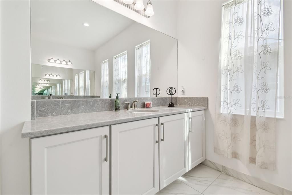 Active With Contract: $1,100,000 (4 beds, 5 baths, 4501 Square Feet)