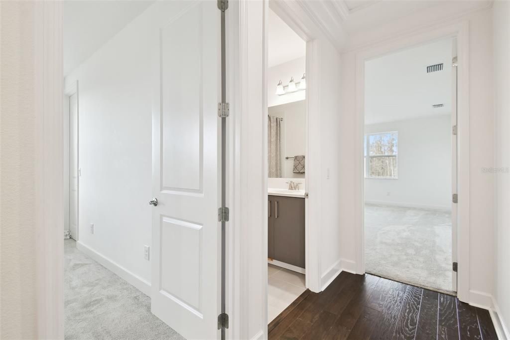 Active With Contract: $1,100,000 (4 beds, 5 baths, 4501 Square Feet)