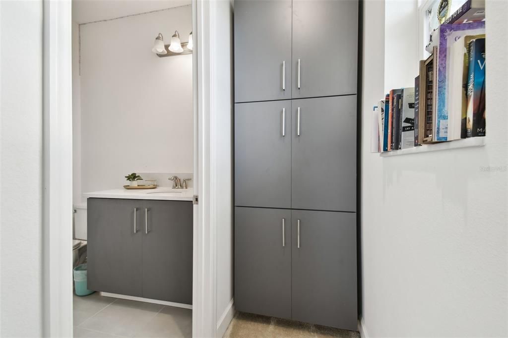 Active With Contract: $1,100,000 (4 beds, 5 baths, 4501 Square Feet)