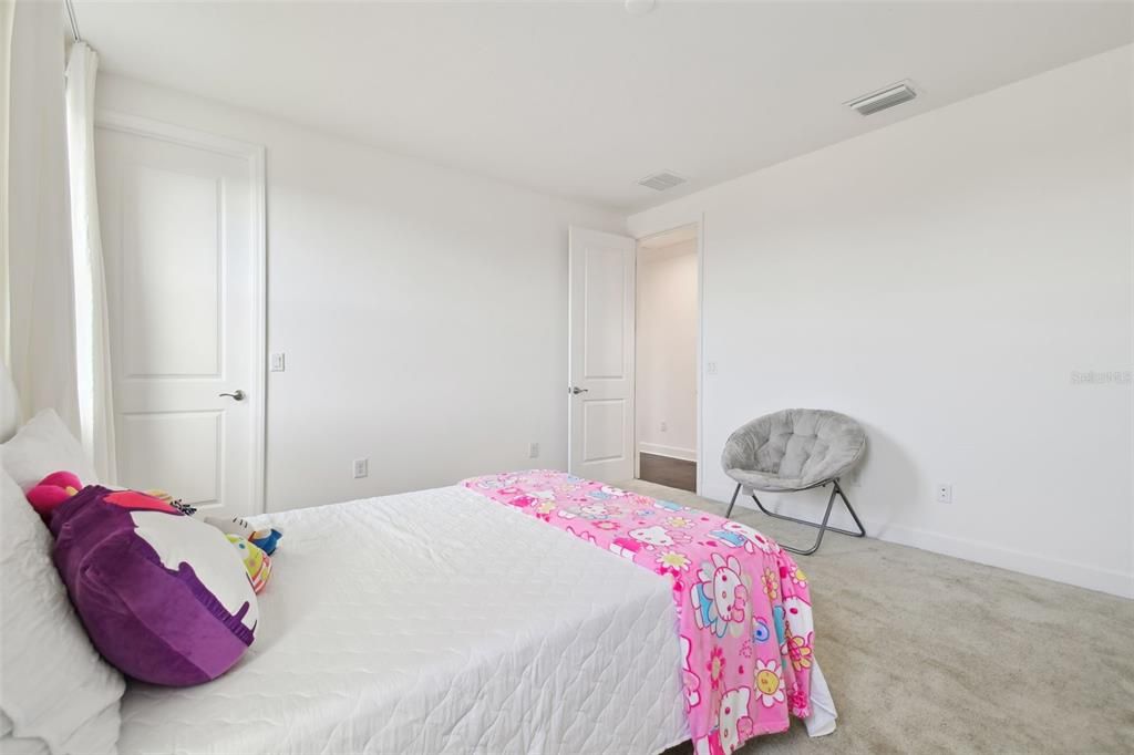 Active With Contract: $1,100,000 (4 beds, 5 baths, 4501 Square Feet)