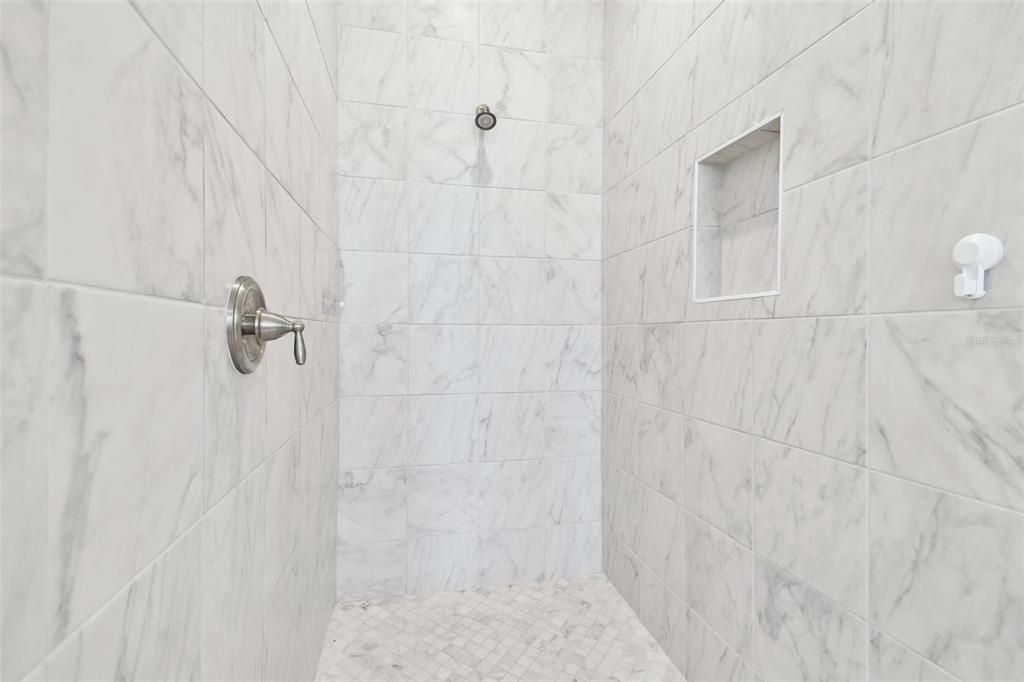 Active With Contract: $1,100,000 (4 beds, 5 baths, 4501 Square Feet)