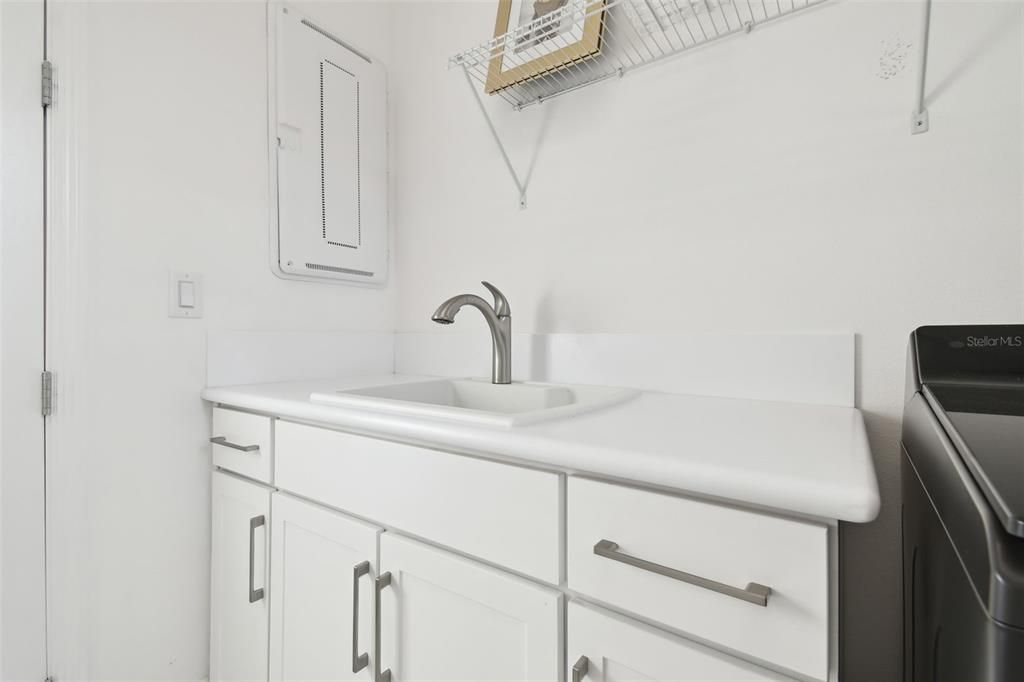 Active With Contract: $1,100,000 (4 beds, 5 baths, 4501 Square Feet)