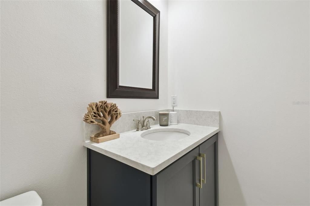 Active With Contract: $1,100,000 (4 beds, 5 baths, 4501 Square Feet)