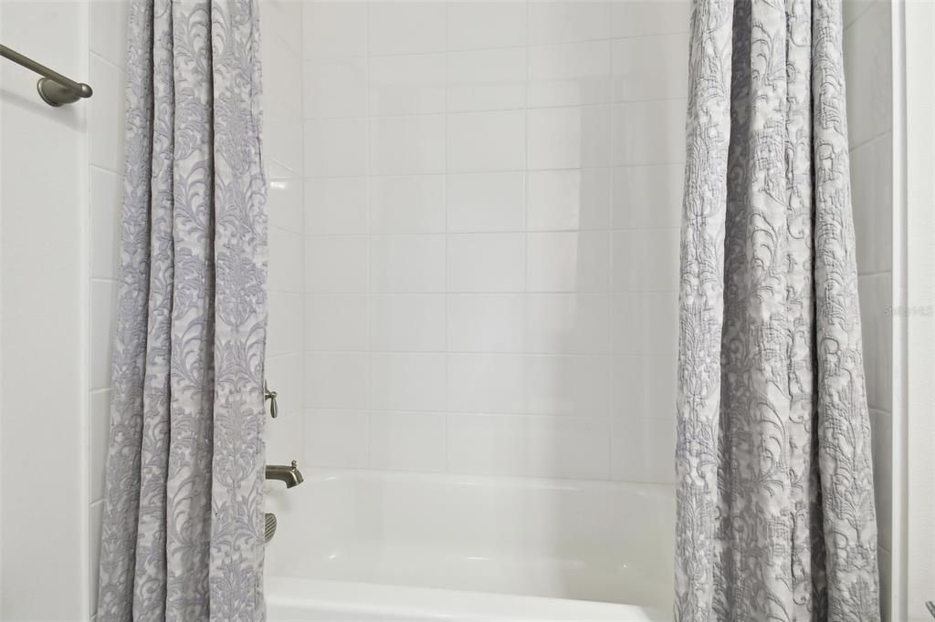 Active With Contract: $1,100,000 (4 beds, 5 baths, 4501 Square Feet)