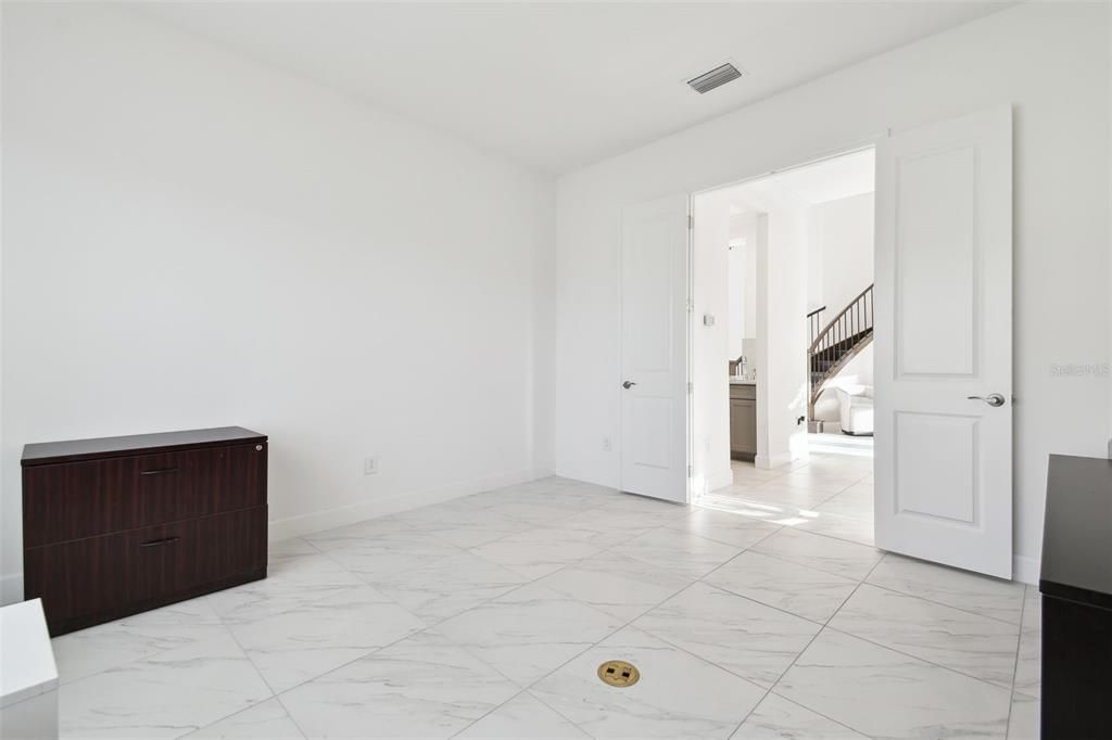 Active With Contract: $1,100,000 (4 beds, 5 baths, 4501 Square Feet)